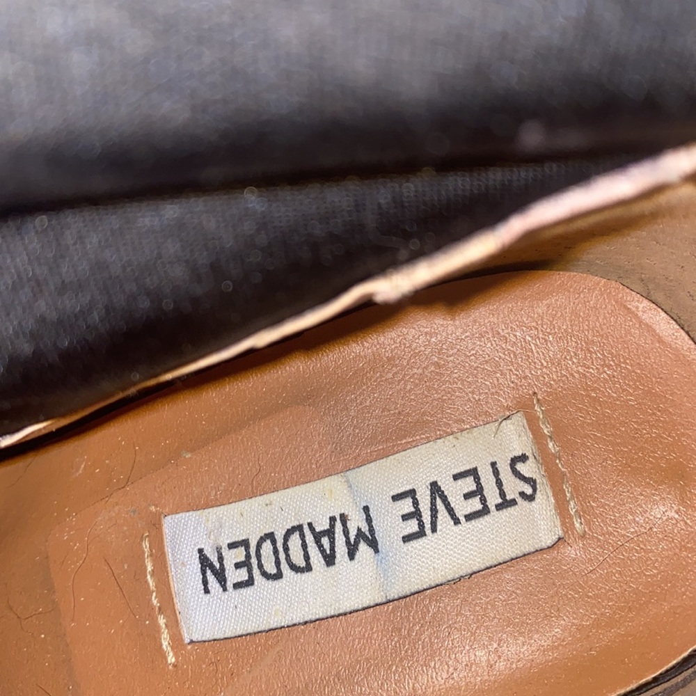 🛍️Steve Madden Shoes Steve Madden Edril Bootie! - Picture 6 of 9